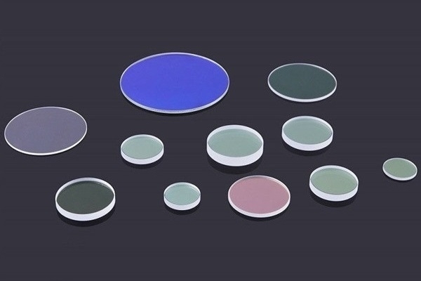 石英玻璃的光學(xué)性能有其獨(dú)到之處 石英玻璃的光學(xué)性能有其獨(dú)到之處